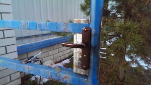 Установка замка на калитку Установка замка на калитку